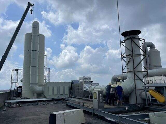 wet scrubber tower